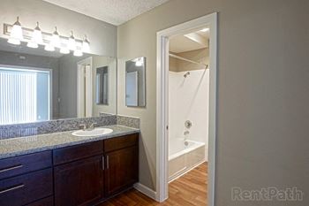 The Summit at Point Loma Apartments Bathroom